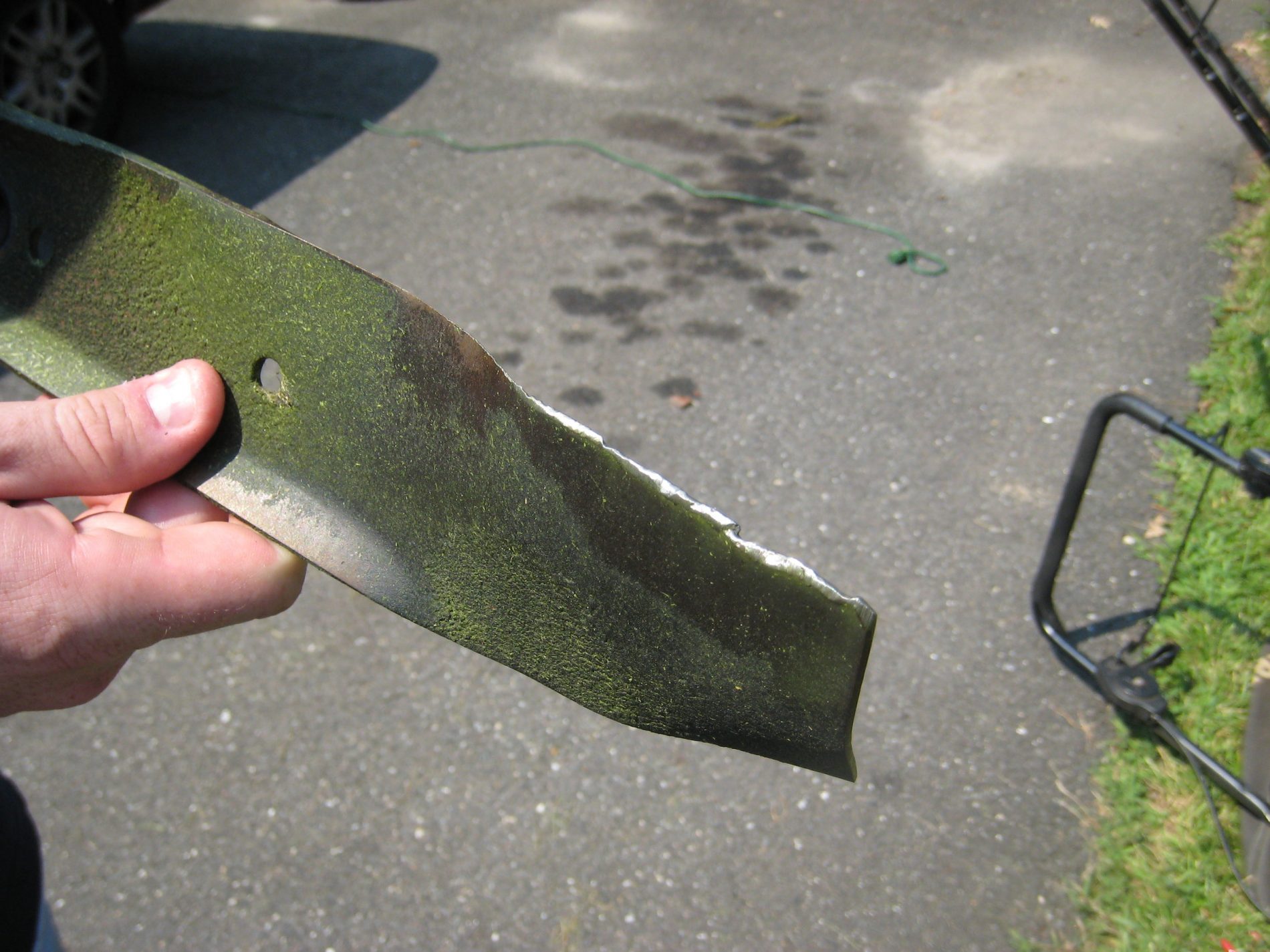 How To Sharpen Manual Lawn Mower Blades